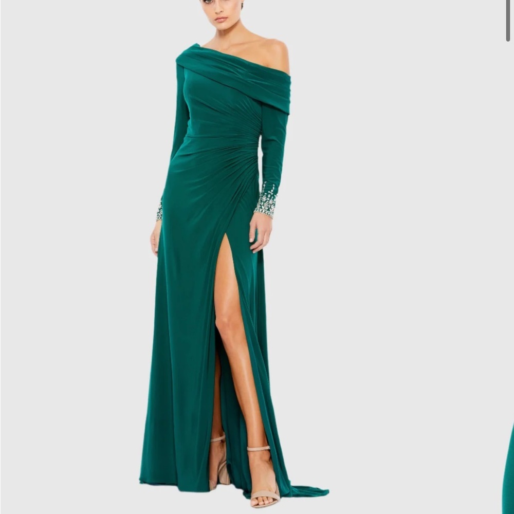 New ~ MAC DUGGAL 12231 
Green Beaded Cuff Drop Shoulder Faux Wrap Gown ~ 0 - Picture 3 of 11